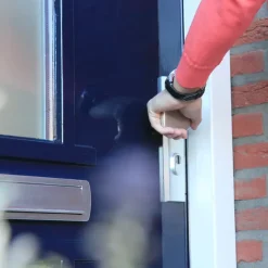 AXA veiligheidsbeslag Edge voordeur aluminium langschild met SKG 3-sterren 72 mm