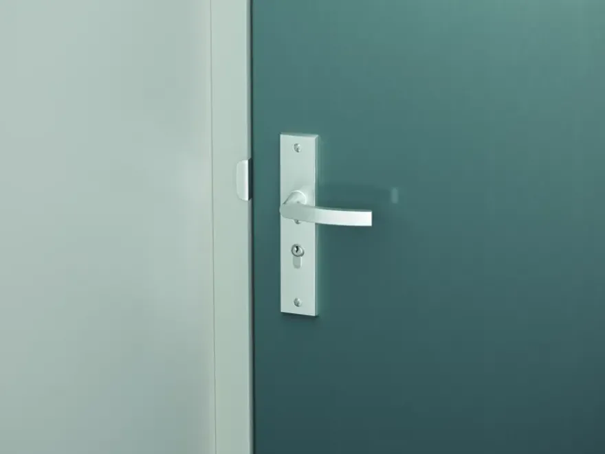 AXA veiligheidsbeslag Edge voordeur aluminium langschild met SKG 3-sterren 55 mm