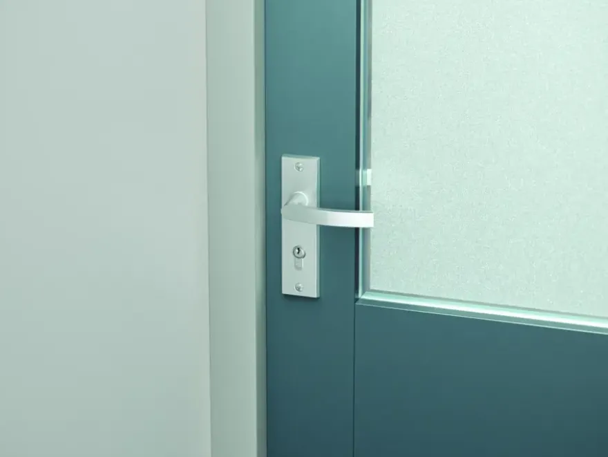 AXA veiligheidsbeslag Edge achterdeur aluminium kortschild met SKG 3-sterren 52 mm