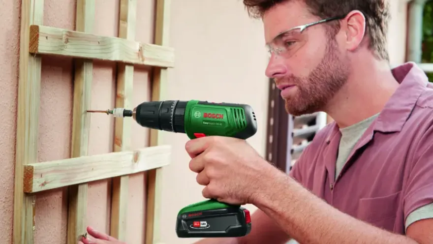Bosch 18V accuboormachine EasyDrill Systeembox met 241 accessoires (incl. 2 accu's 1.5Ah + lader)