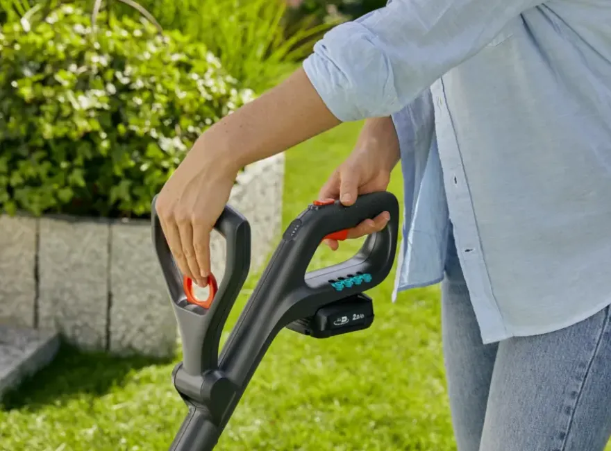 Gardena 18V trimmer EasyCut 23cm incl. accu + lader
